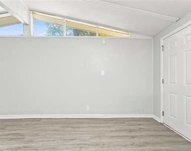 508 Landers Street - Photo Thumbnail 10