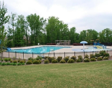 5720 Weddington Drive - Photo Thumbnail 8