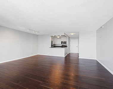 10 E Ontario Street - Photo Thumbnail 9