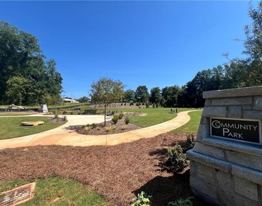 606 Alder Creek Way - Photo Thumbnail 30