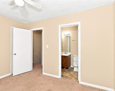 1678 Wynndowne Trail Se - Photo Thumbnail 6