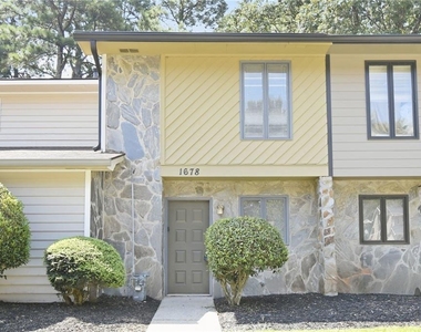 1678 Wynndowne Trail Se - Photo Thumbnail 1