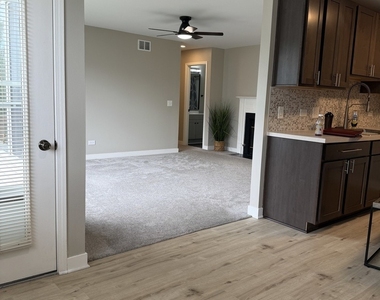 673 Thorntree Court - Photo Thumbnail 6