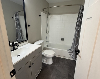 673 Thorntree Court - Photo Thumbnail 15