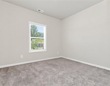 118 Culver Street - Photo Thumbnail 7