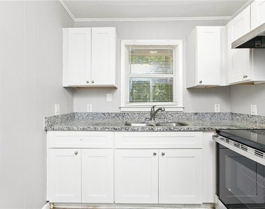 515 Landers Street - Photo Thumbnail 2