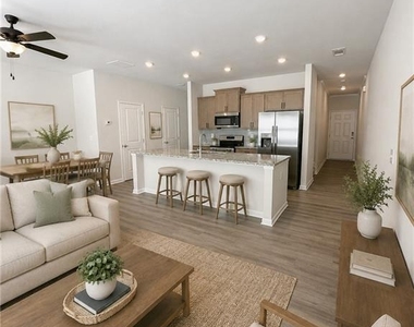 520 Hayes Lane - Photo Thumbnail 10