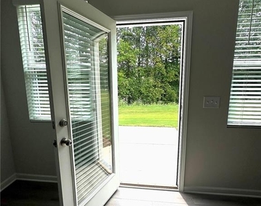 520 Hayes Lane - Photo Thumbnail 26