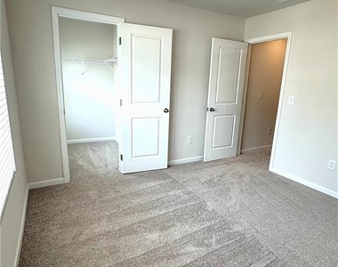 520 Hayes Lane - Photo Thumbnail 23