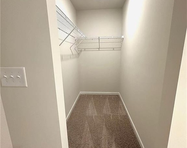520 Hayes Lane - Photo Thumbnail 22