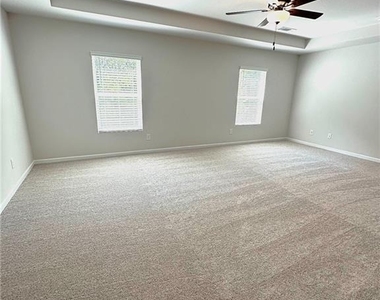 520 Hayes Lane - Photo Thumbnail 18