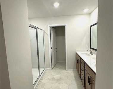 520 Hayes Lane - Photo Thumbnail 21