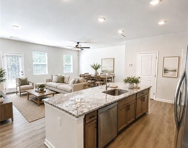 520 Hayes Lane - Photo Thumbnail 4