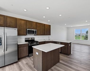 12402 Tinsley Street - Photo Thumbnail 3