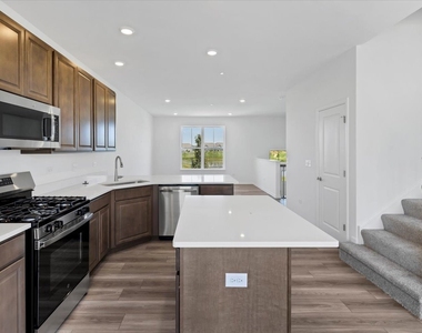 12402 Tinsley Street - Photo Thumbnail 4