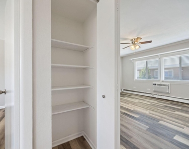 7834 95th Street - Photo Thumbnail 12