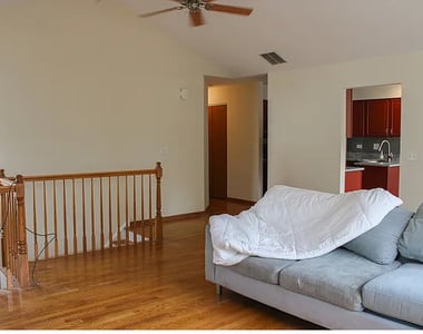 2462 Frost Drive - Photo Thumbnail 8
