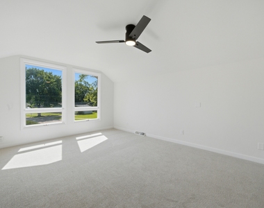 817 Illinois Avenue - Photo Thumbnail 15