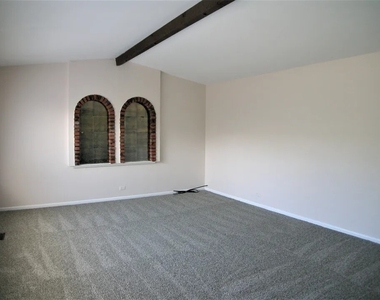 1514 Shepard Circle - Photo Thumbnail 1