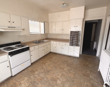 1620 W Fredonia Avenue - Photo Thumbnail 8