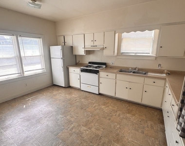1620 W Fredonia Avenue - Photo Thumbnail 7