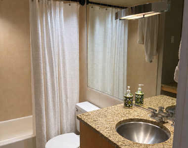 30 E Huron Street - Photo Thumbnail 11