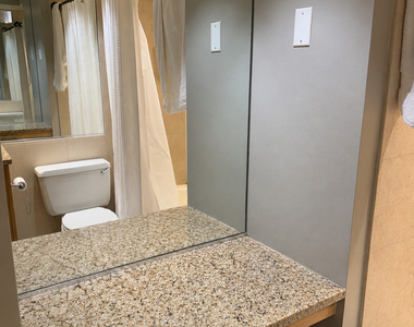 30 E Huron Street - Photo Thumbnail 9