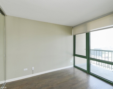 111 W Maple Street - Photo Thumbnail 6