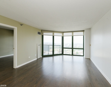 111 W Maple Street - Photo Thumbnail 1