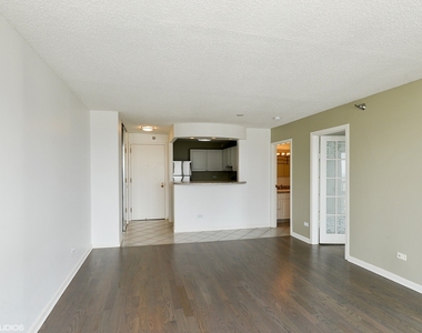 111 W Maple Street - Photo Thumbnail 4