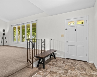 1164 Evergreen Avenue - Photo Thumbnail 2