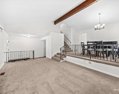 1164 Evergreen Avenue - Photo Thumbnail 6