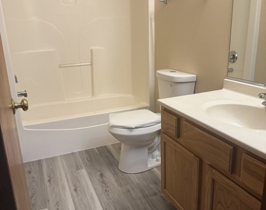 206 Terra Firma Lane - Photo Thumbnail 20