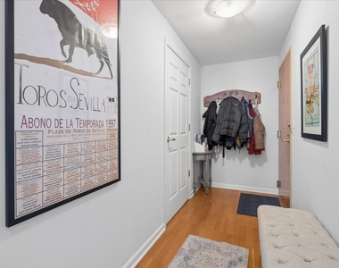 345 N Lasalle Street - Photo Thumbnail 12