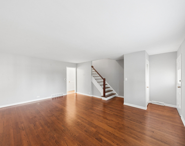 1332 Greenwillow Lane - Photo Thumbnail 2