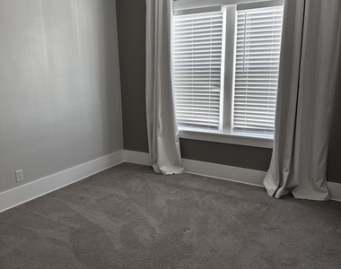 719 Taylor Street - Photo Thumbnail 9