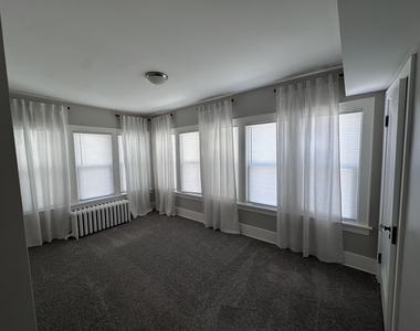 719 Taylor Street - Photo Thumbnail 11