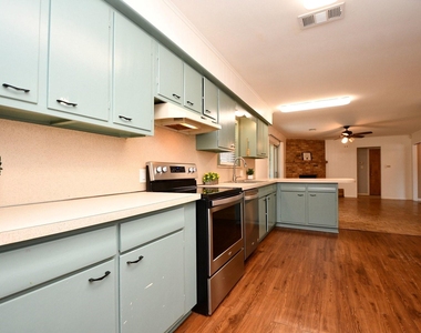 9006 Railton Street - Photo Thumbnail 16