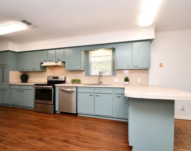 9006 Railton Street - Photo Thumbnail 13
