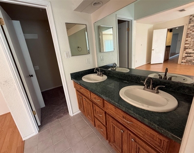 16402 Cavendish Drive - Photo Thumbnail 10