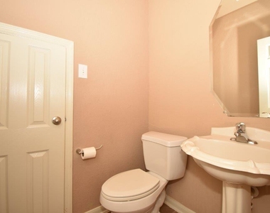 7027 Crockett Ridge Drive - Photo Thumbnail 8