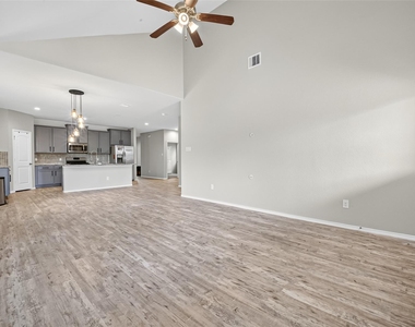 2314 Fallen Willow Court - Photo Thumbnail 7