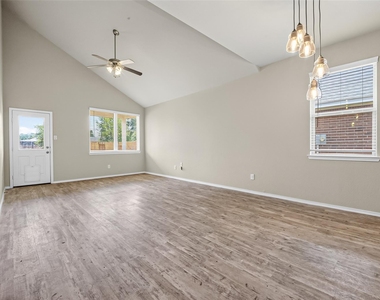 2314 Fallen Willow Court - Photo Thumbnail 6
