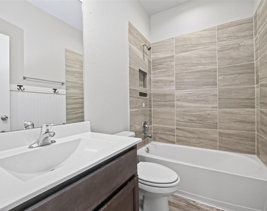 2314 Fallen Willow Court - Photo Thumbnail 11