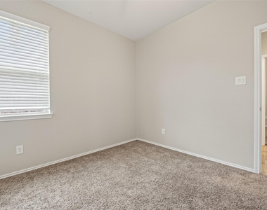 2314 Fallen Willow Court - Photo Thumbnail 9