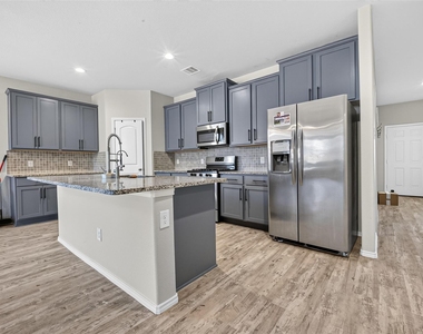 2314 Fallen Willow Court - Photo Thumbnail 2