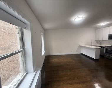 39 East 65th Street - Photo Thumbnail 6