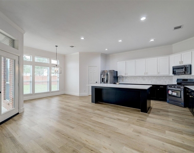 3550 Urban Woods Trail - Photo Thumbnail 7