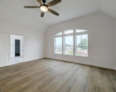 3550 Urban Woods Trail - Photo Thumbnail 20
