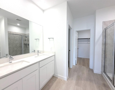 31722 Margaret Woods Lane - Photo Thumbnail 14